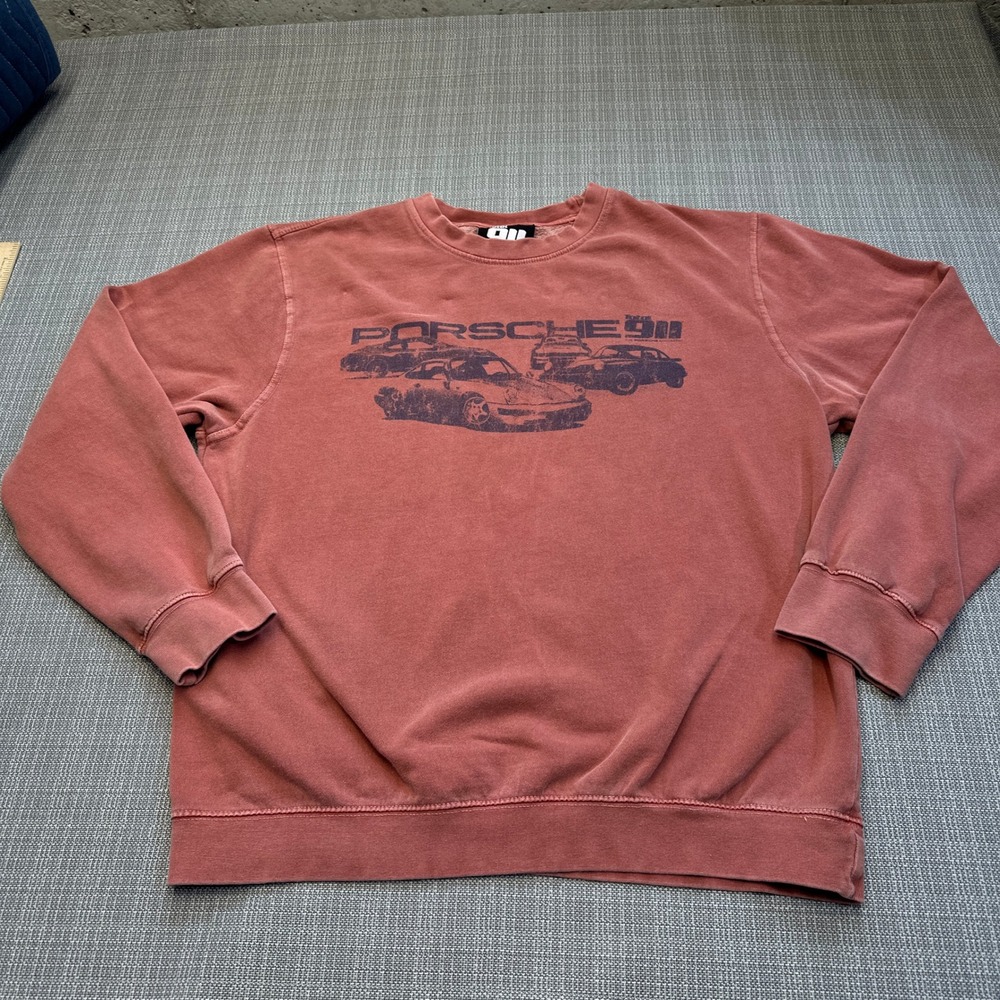 Vintage 911  Porsche Magazine Sweatshirt Small Medium Pink Graphic Pullover *